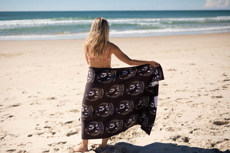 Collingwood Magpies - AFL Recycled Sand Free Beach Towel