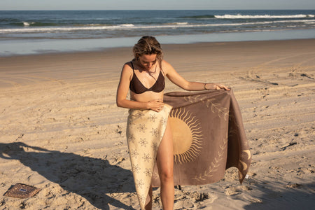 Luna Glow - Recycled Sand Free Beach Towel